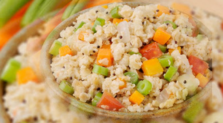 Oats Khichdi with Tomato and Garlic Recipe