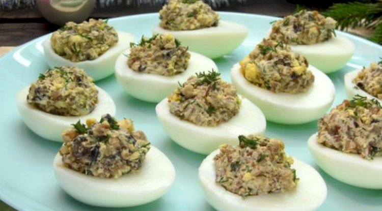 Mushroom Stuffed Eggs Recipe