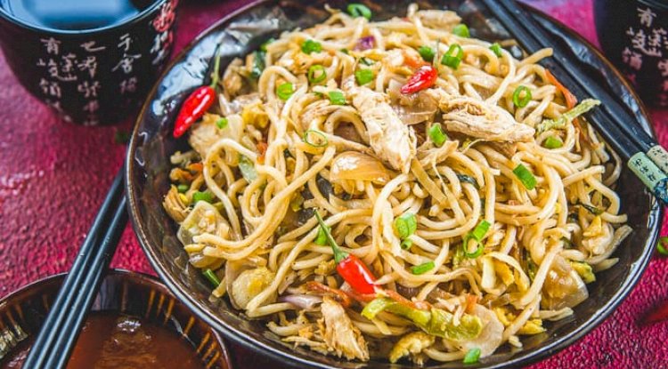Chicken Hakka Noodles Recipe