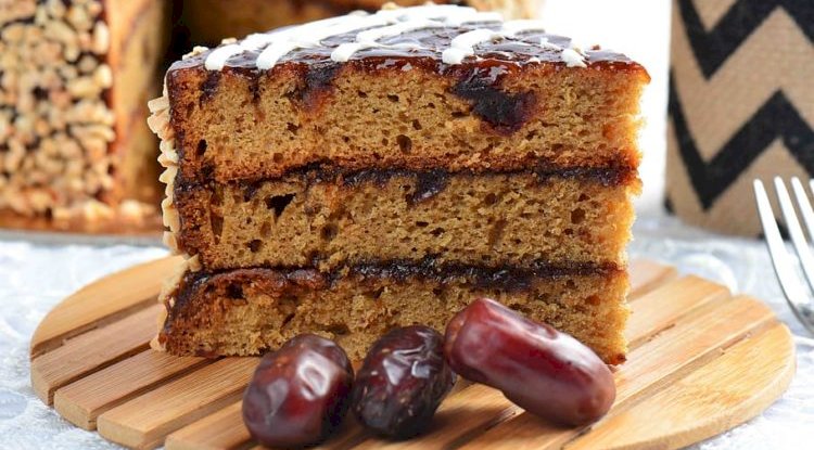 Whole Wheat Date Cake Recipe