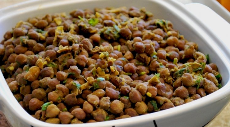 Sookhe Kale Channe Recipe