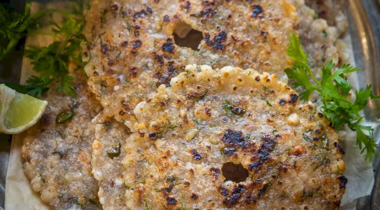 Sabudana Thalipeeth Recipe