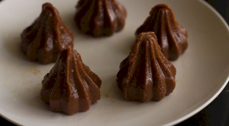 Dark Chocolate Nutty Modak Recipe
