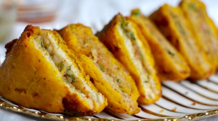 Bombay Bread Cheese Pakoda Recipe