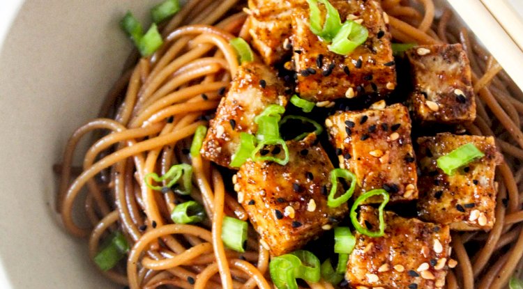 Thai Noodles Tofu Bowl Recipe