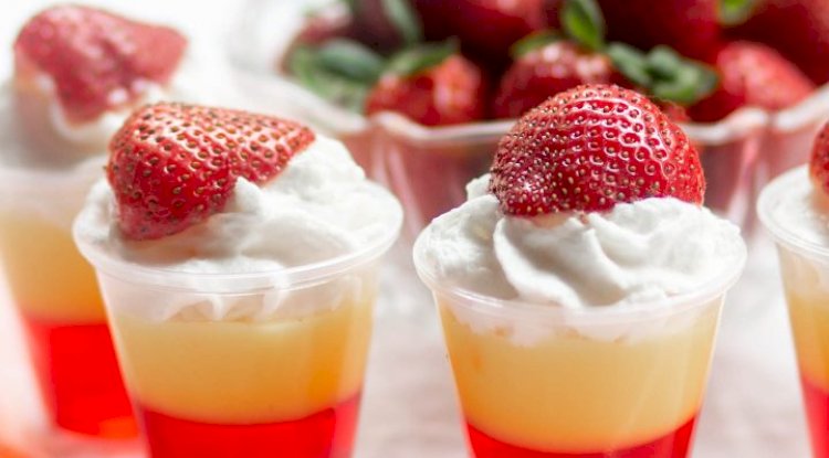 Creamy Strawberry Shots Recipe