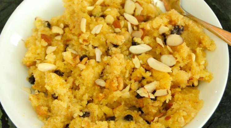 Egg and Sooji Halwa Recipe