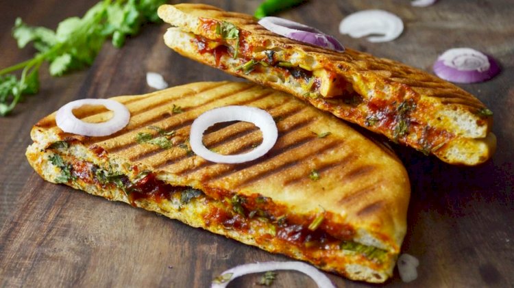 Paneer and Veggies Stuffed Kulcha Recipe