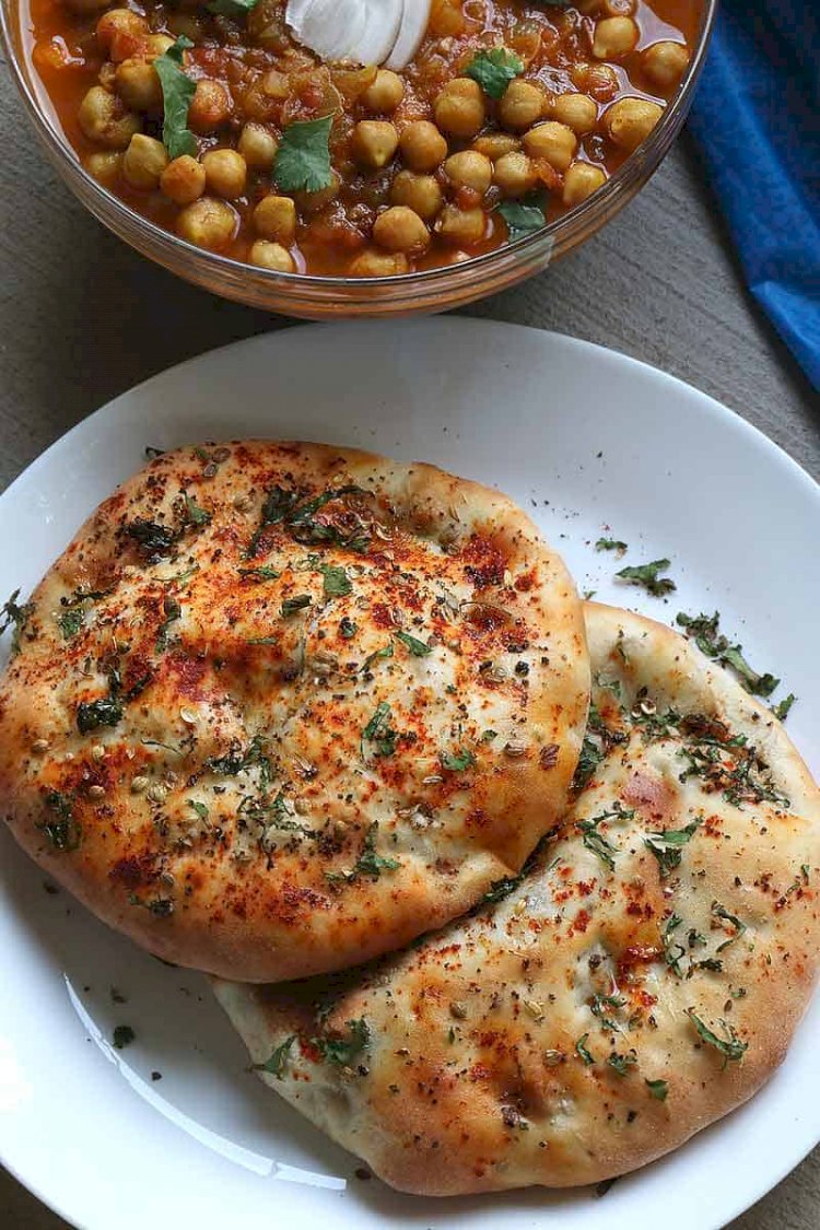 Amritsari Aloo Kulcha Recipe