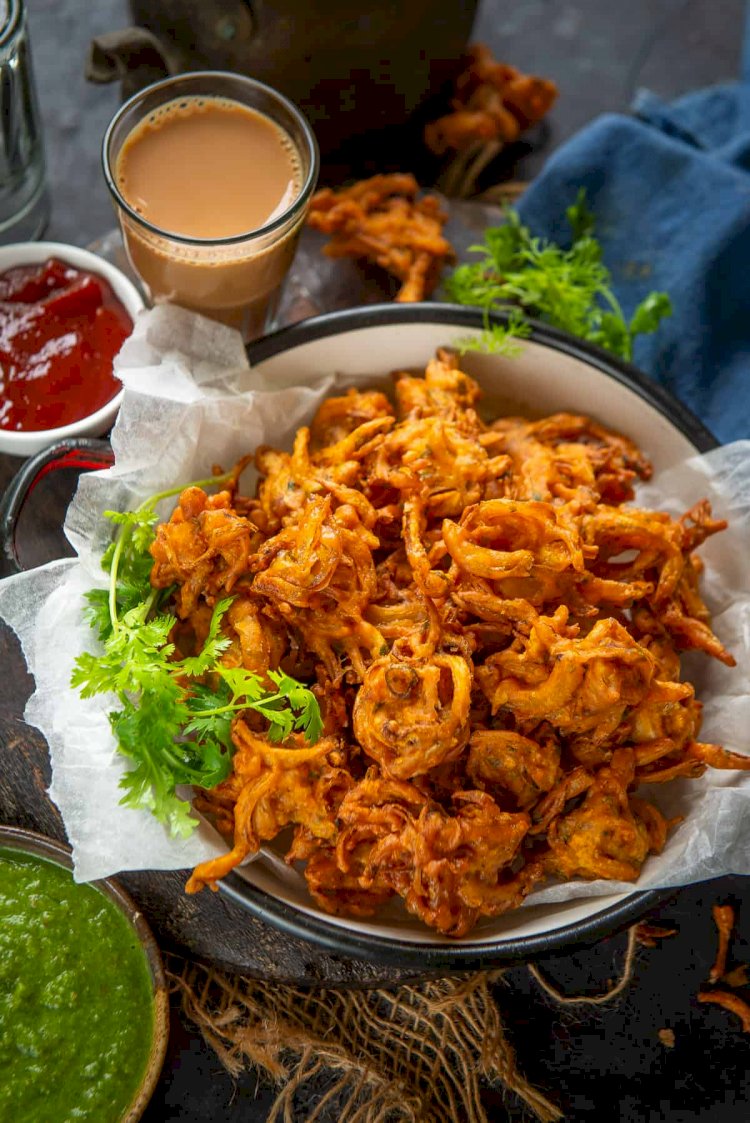 Onion Pakoda Recipe