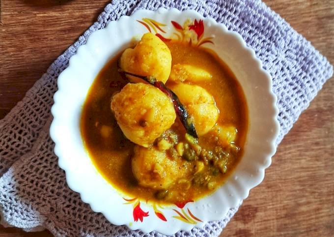 Choto Aloor Dom Recipe