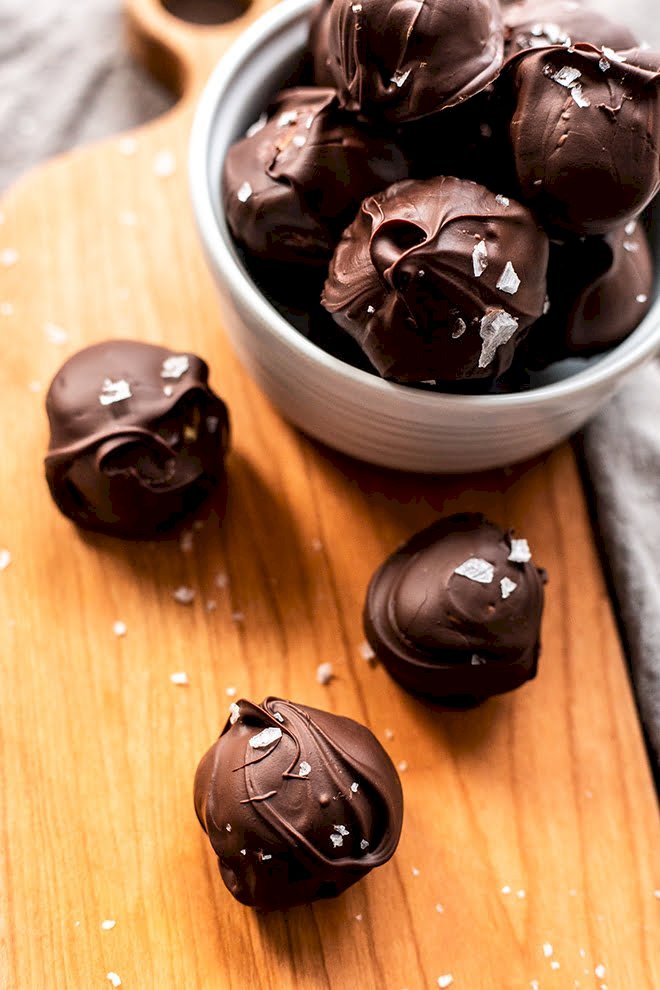 Peanut Butter Crunch Balls Recipe
