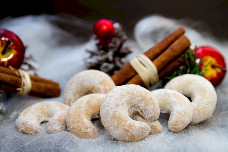 Vanilla Crescents Recipe