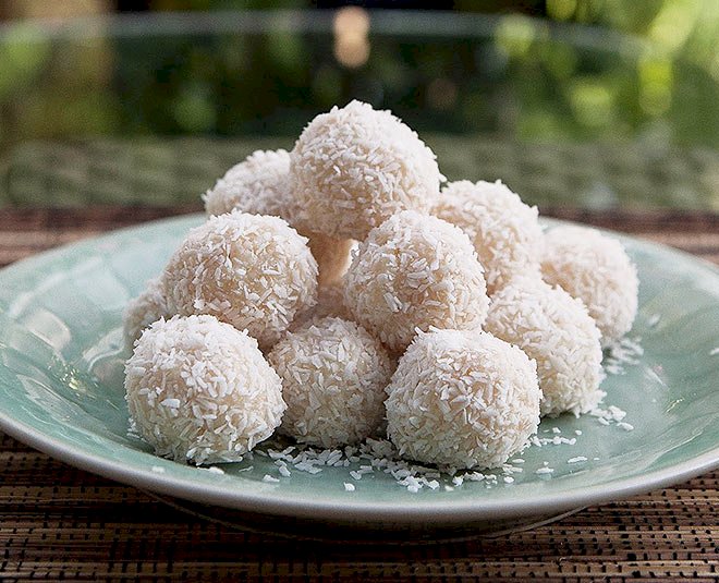 Dried Apple Laddoos Recipe