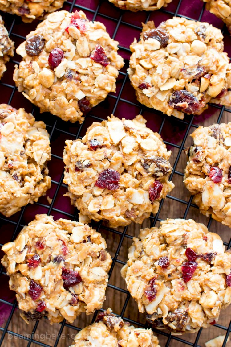Baked Fruit and Nut Cookies Recipe