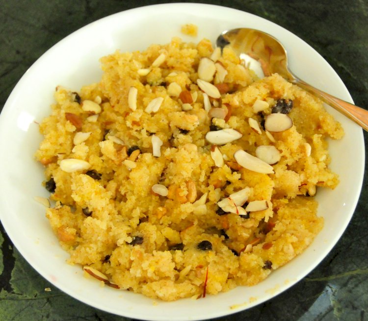 Egg and Sooji Halwa Recipe